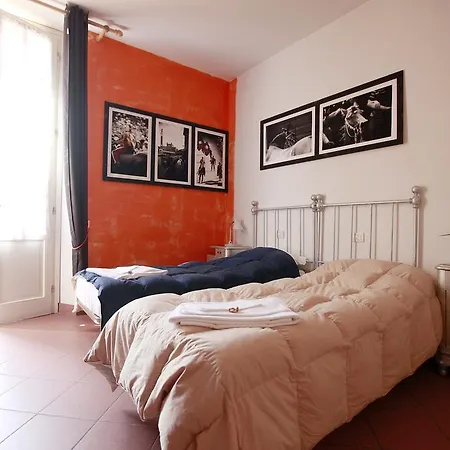 לינה וארוחת בוקר Le Lupe 3*