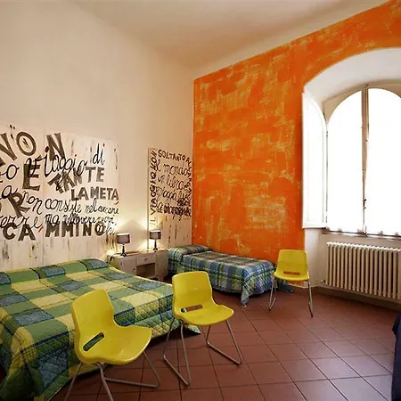 Le Lupe לינה וארוחת בוקר