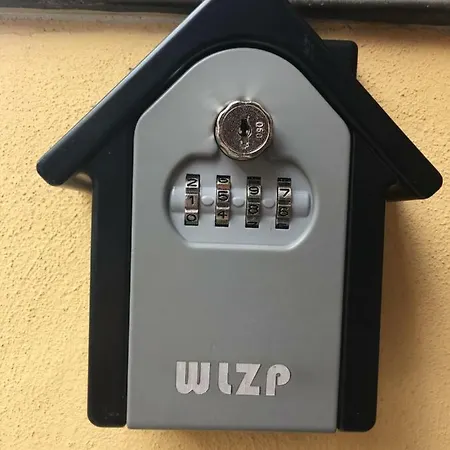 Le Lupe לינה וארוחת בוקר 3*