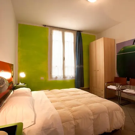 ベッド・アンド・ブレックファスト Le Lupe 3*